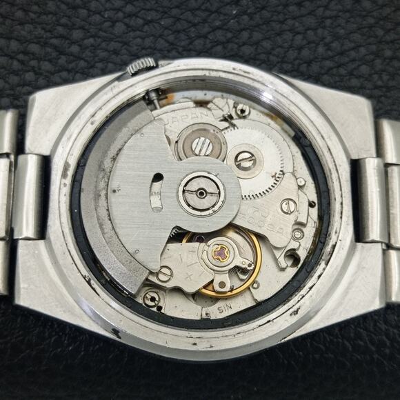 Vintage 1974 Seiko Automatic Mens Silver Watch W/daydate & White accents - Picture 9 of 10